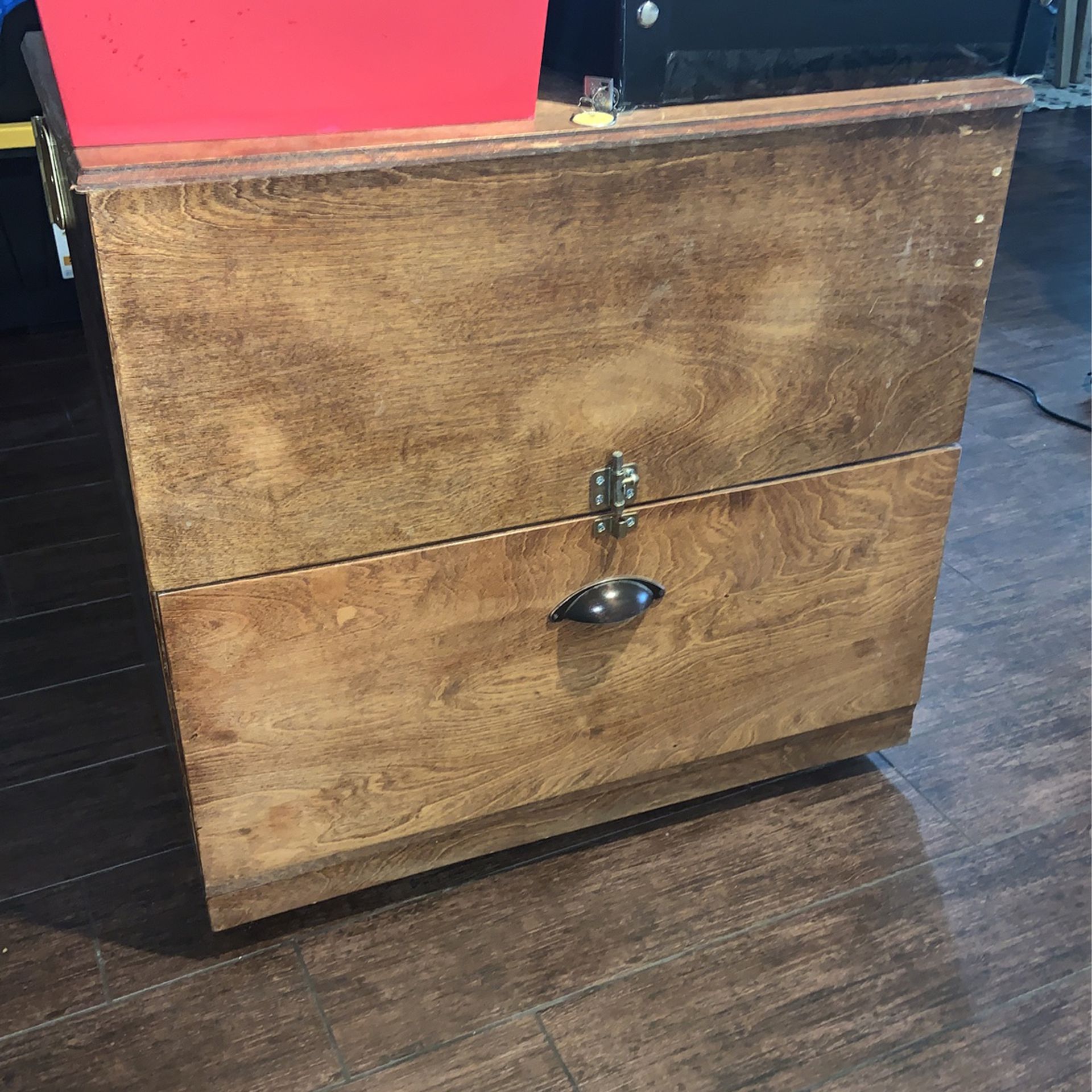 Wood Storage - Locking File Cabinet 