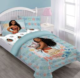 Moana Comforter Set Twin & Full Size Disney License