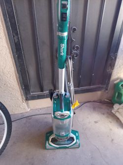 Sharks vacuum work great