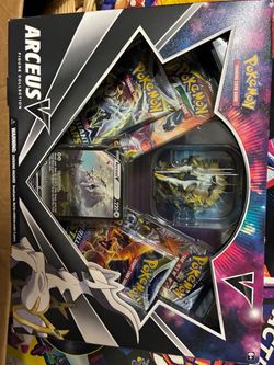 Pokemon Arceus v figure collection