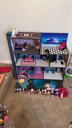 LOL Surprise OMG House with Dolls