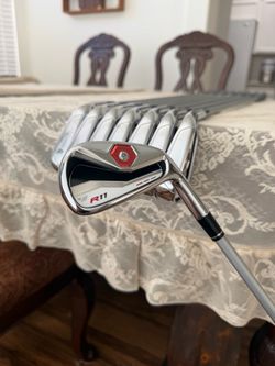 Taylormade R11 Irons