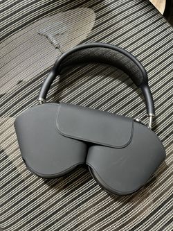 Gray airpods pro max excellent Condition 