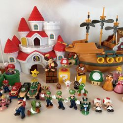 Mario Mushroom Kingdom Castle, Bowser’s AirShip + Figurines