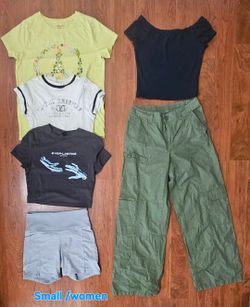Women's Small Clothing Bundle