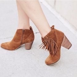 New STEVE MADDEN Women’s OHIO 7.5M Chestnut Suede Ankle Boots w/Fringe Leather