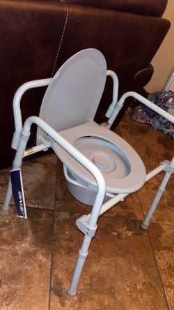 Drive commode chair