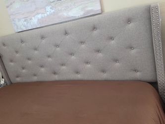 Grey King Platform Bed