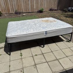 free serta queen mattress and platform bed frame 