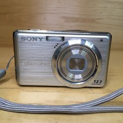 SONY Cybershot DSC-S980 (No Charger) 
