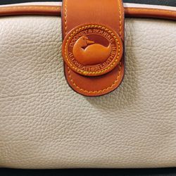 Dooney & Bourke Purse 