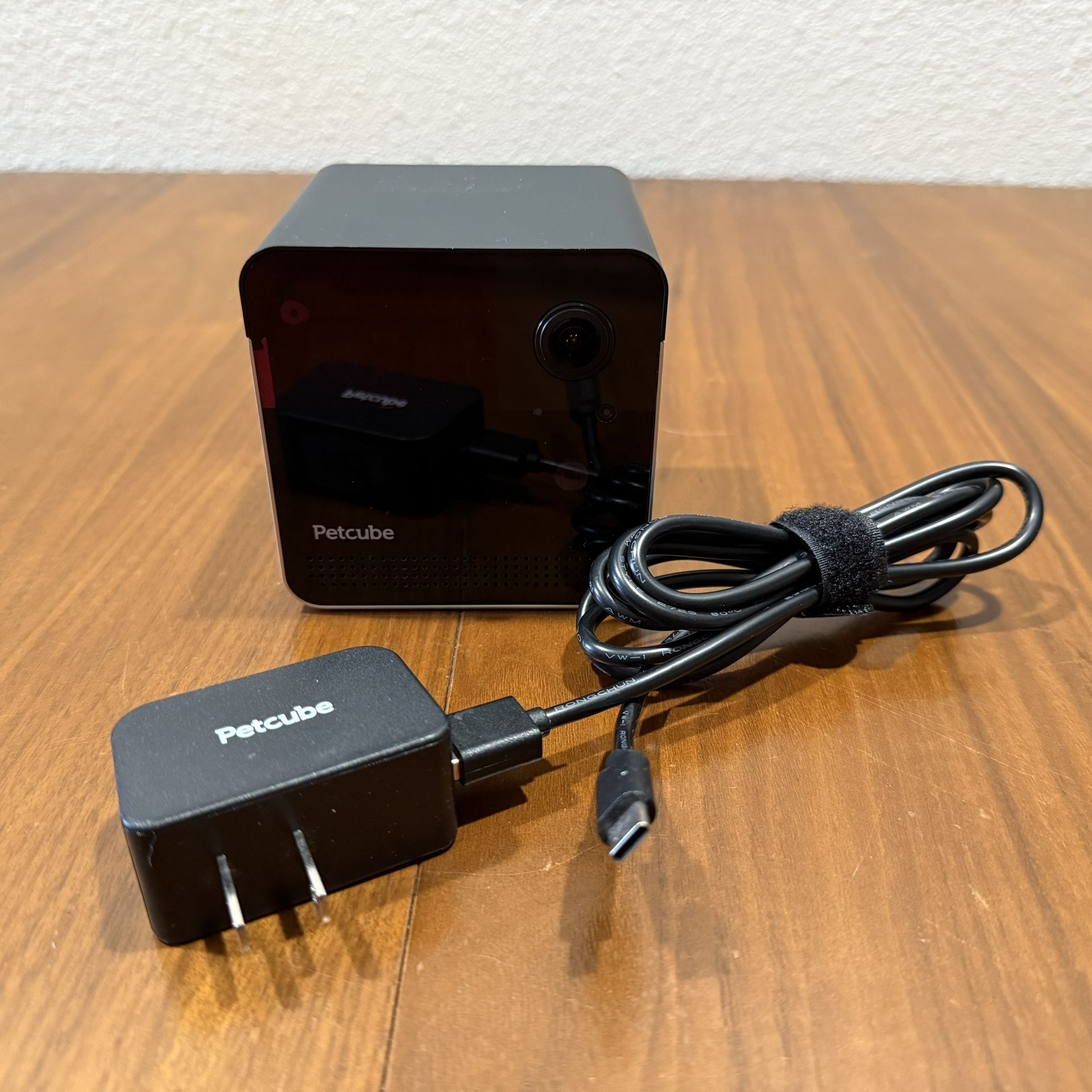 Petcube Play Wi Fi Pet Camera with Laser Toy