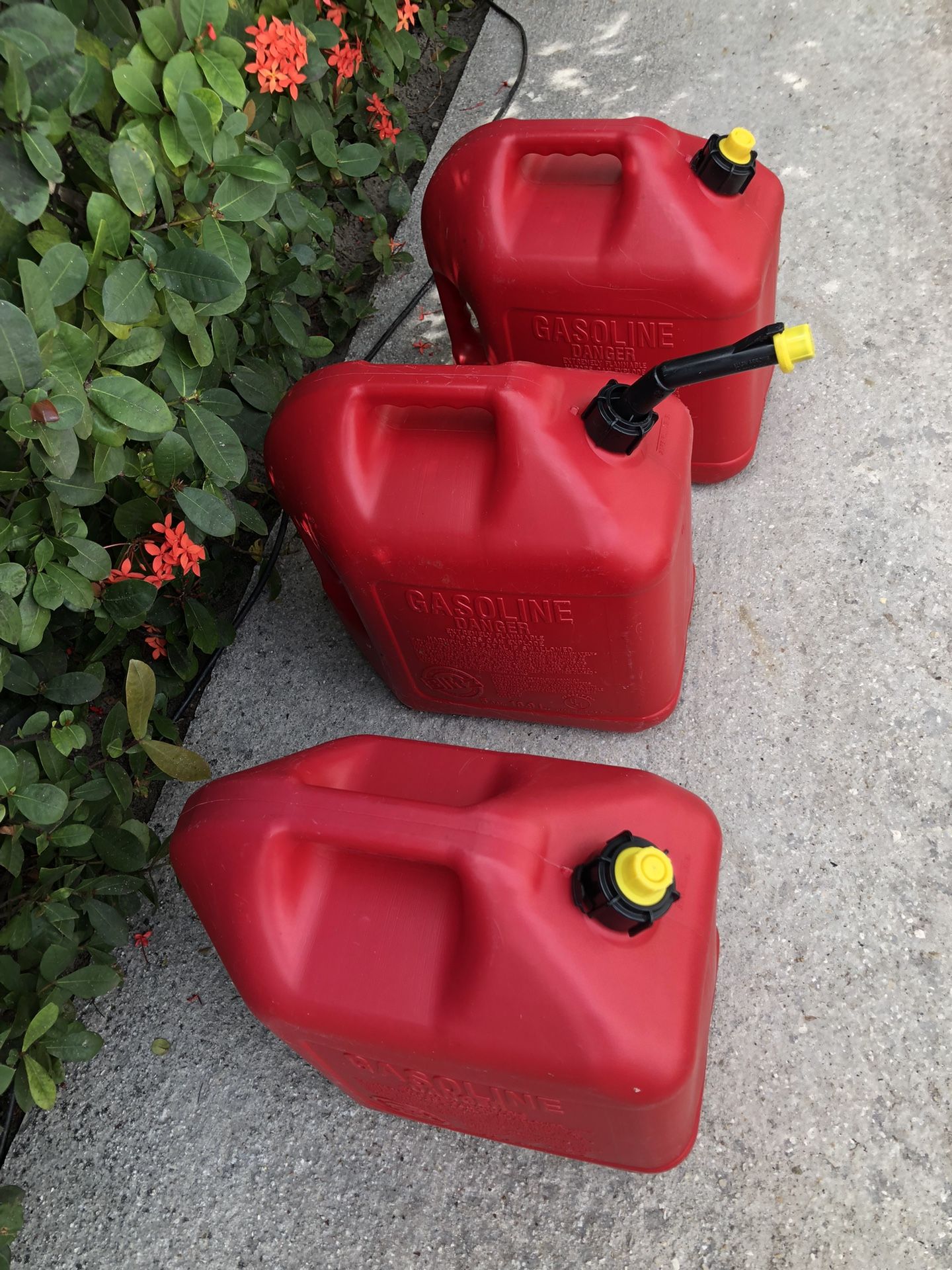 5 gallon, gas cans