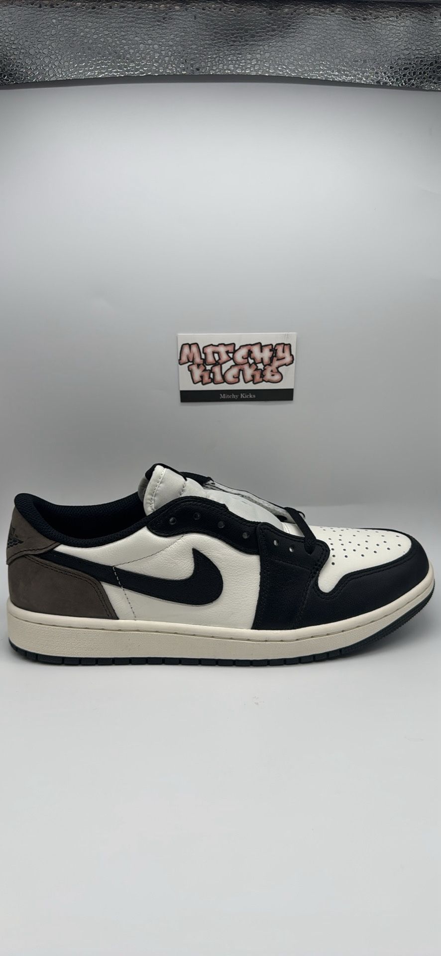 Jordan 1 Retro Low OG Mocha Sz. 9.5