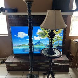 Lamps And Desk 
