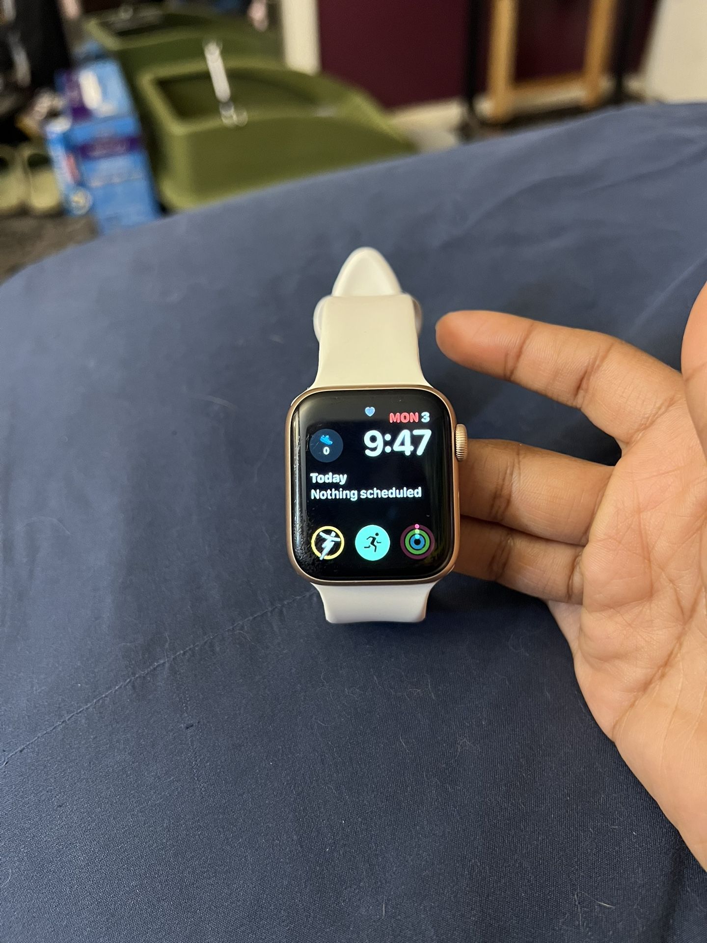 Apple Watch Series 6 (32 GB)