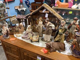 Nativity Set 13 Pieces +  Box – Hand Painted Fabric Clothing