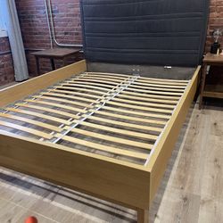Queen Bed  frame Mattress 