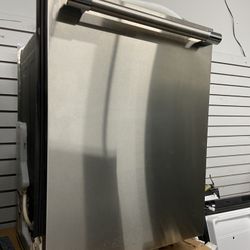 Thermador Stainless Steel Dishwasher 3 Racks