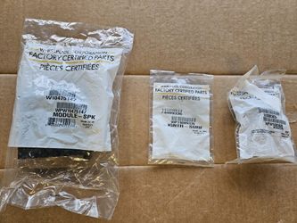 Whirlpool Cooktop Spark Module WPW10475147, And Spark Igniter WPW(contact info removed)6