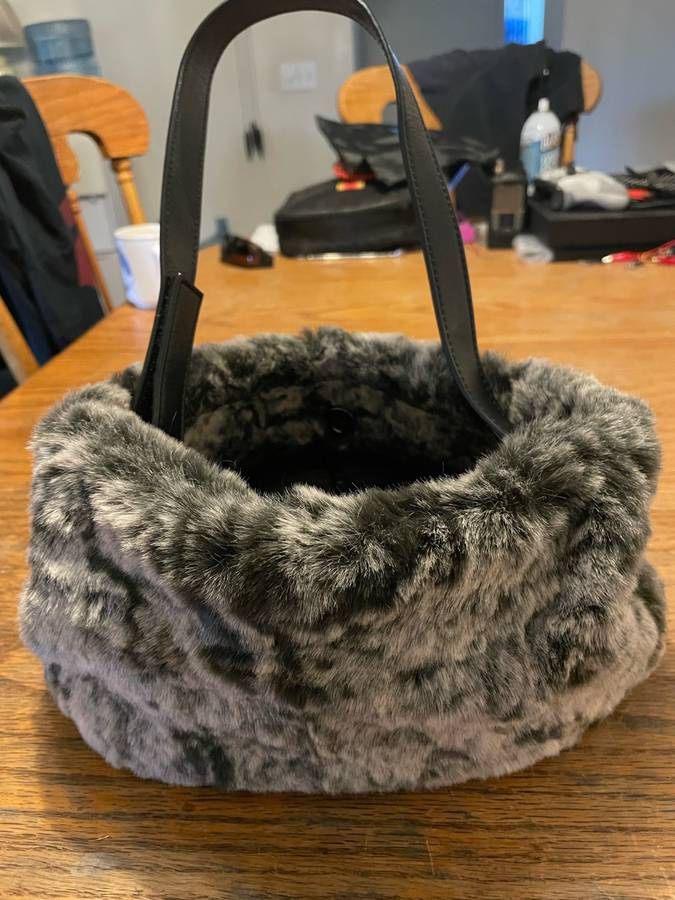 Faux Fur Fuzzy Gray / Black Leather Purse Perfect Condition