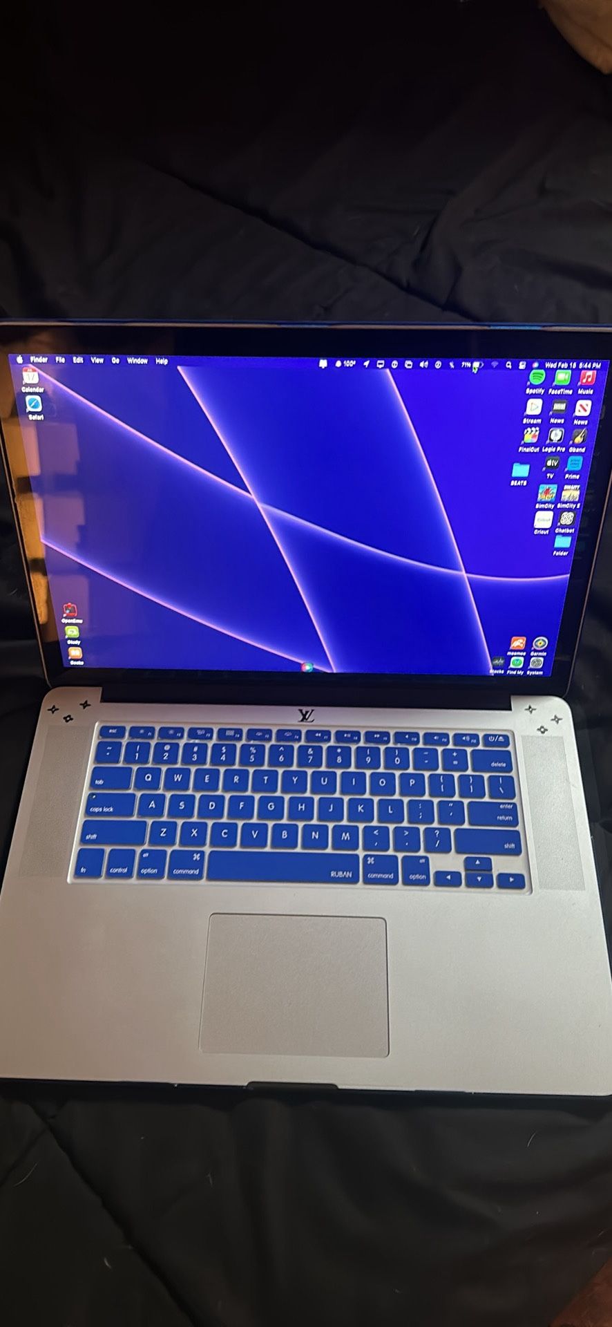 Mint Laptop 15-16 Inch