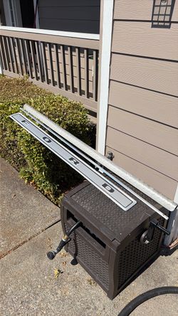 79 Ford F250 Tailgate Trim
