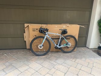 Heavy-Duty Cardboard Bike Box (Large/Oversized) – Schiphol Airport Edition