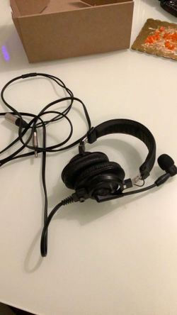 Headphones with mic