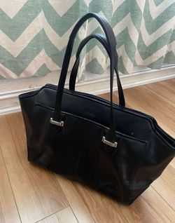 Medium Size Coach Purse 