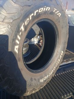 35x12.50R17 Bfgoodrich Ko2 All Terrain Tire (1)