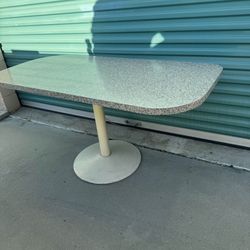 Pedestal Table