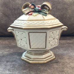 Vintage FITZ & FLOYD Christmas Lidded Bowl/Tureen