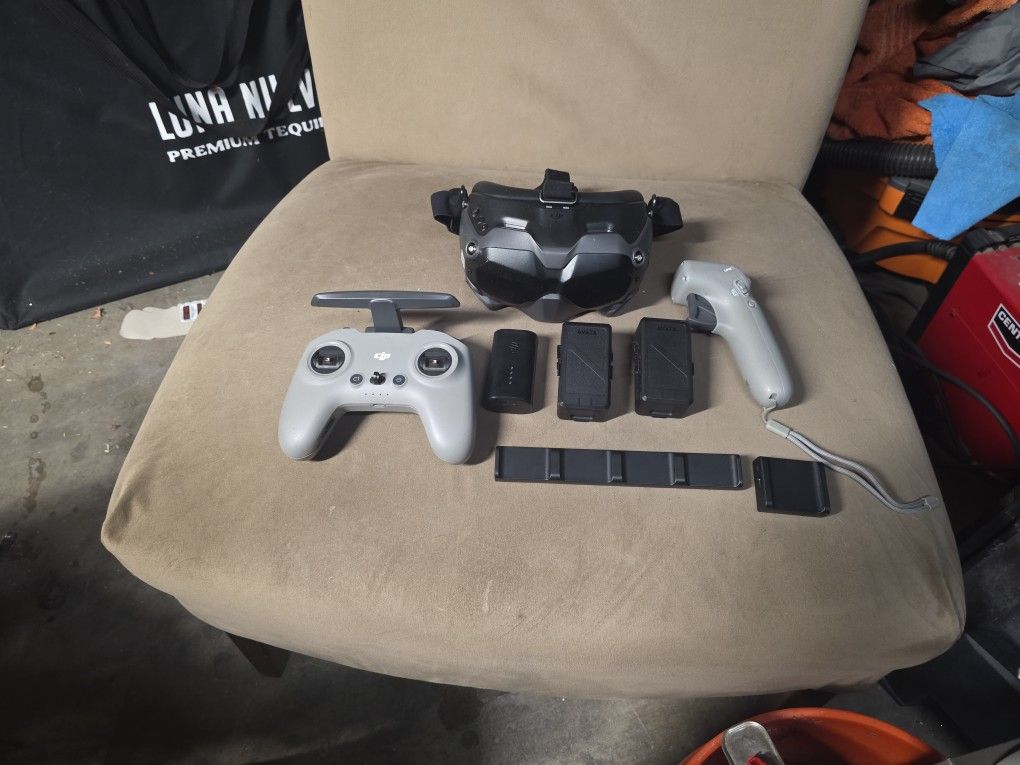 Dji Controler, Fpv Goggles, Avata Batteries+chargers