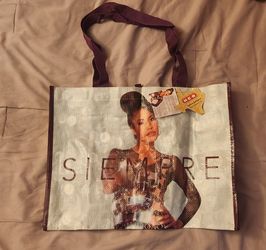 HEB Limited Edition Selena Shopping Bag