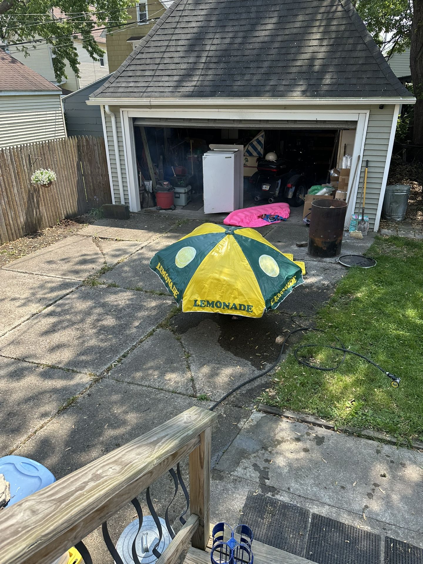 Lemonade Umbrellas