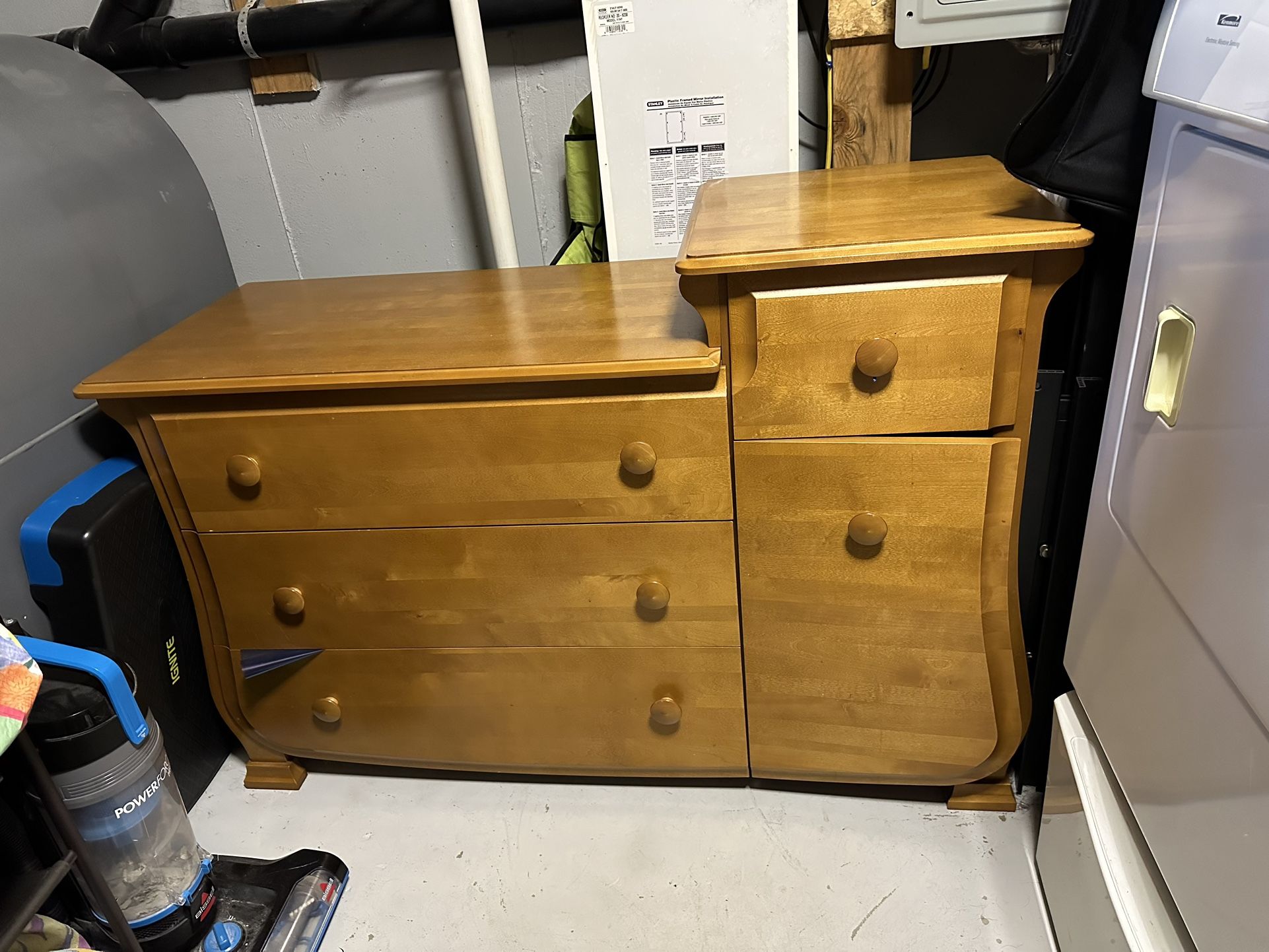 Baby Changing Table/Dresser Oak