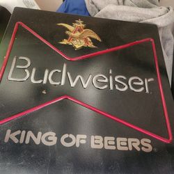Vintage Beer Sign That Lights Up