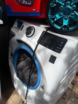GE UltraFresh Vent Front Load Washer