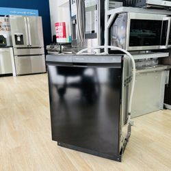 Frigidaire - 24 Front Control Tall Tub Built-In Dishwasher - Black Model:FFCDUB  PKQ