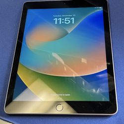 Ipad 5th  generation  32GB  storage  OS 16.7.12