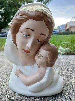 Vintage Ceramic Madonna and Child Bust *15.00* 8" Tall Home Decor Religion