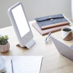 LIGHT THERAPY LAMP