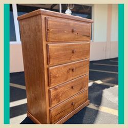 Dresser/Five drawers dresser