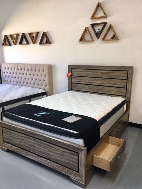 Brand New 4 Drawer Bed Frame : Queen / King / California King 