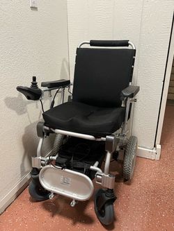 Ez Lite foldable wheelchair
