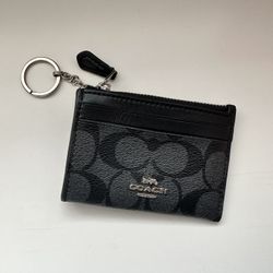 coach key pouch