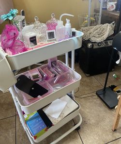 Eyelash Cart
