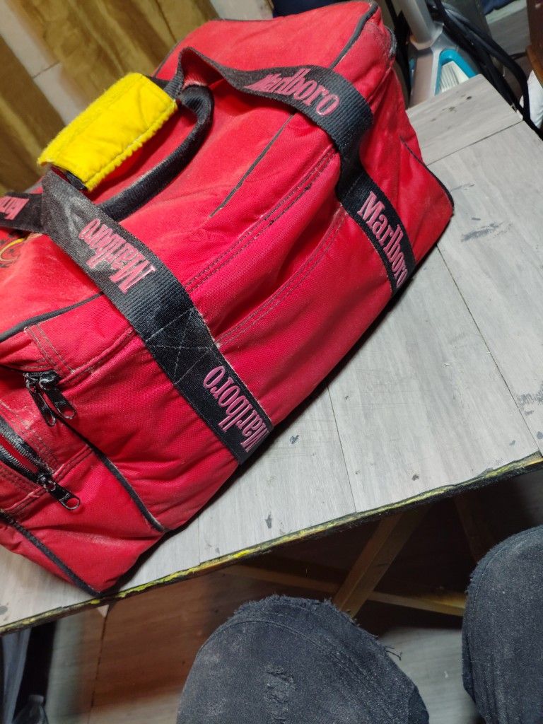 Vintage Marlboro Adventure Team Lizard Rock 90s Insulated COOLER Bag