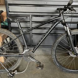 Specialized Mountain Bike